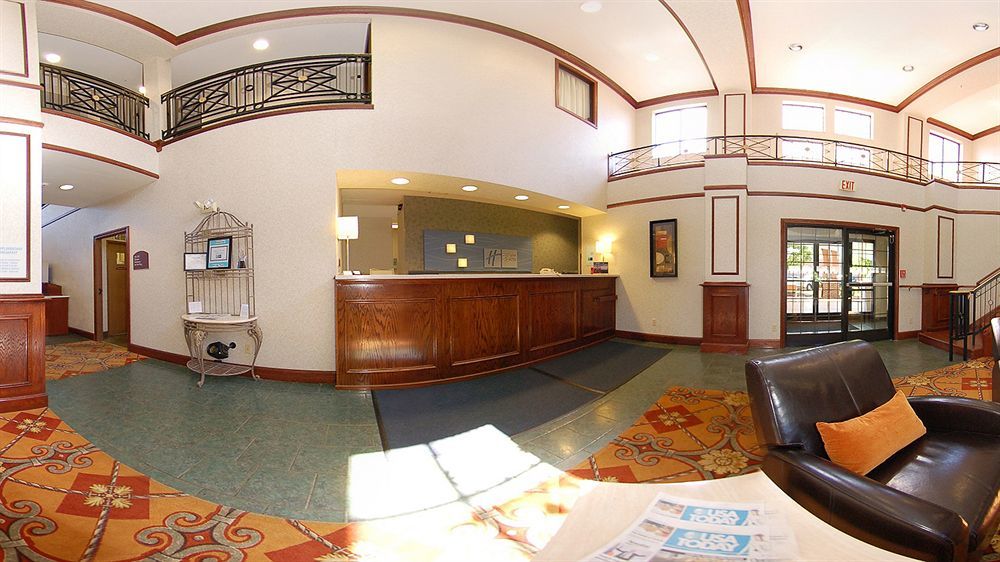Holiday Inn Express Corydon By Ihg Exterior foto