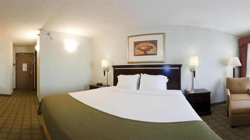 Holiday Inn Express Corydon By Ihg Exterior foto